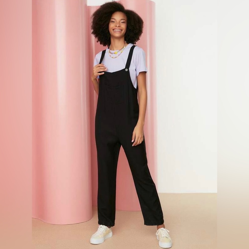 Divided by H&M size 4 overalls